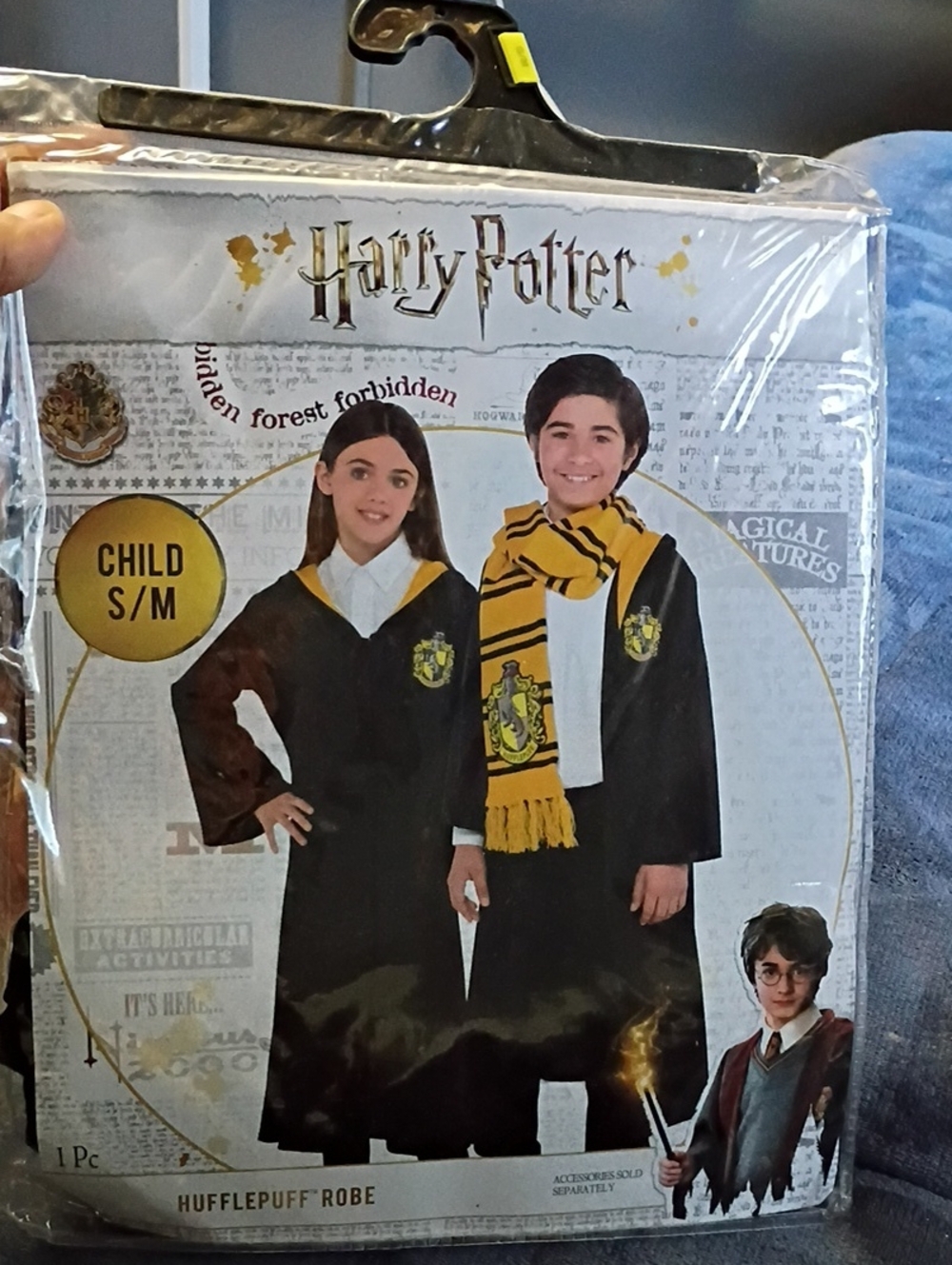 Warner Bros. Hufflepuff Kids Robe in Black and Yellow